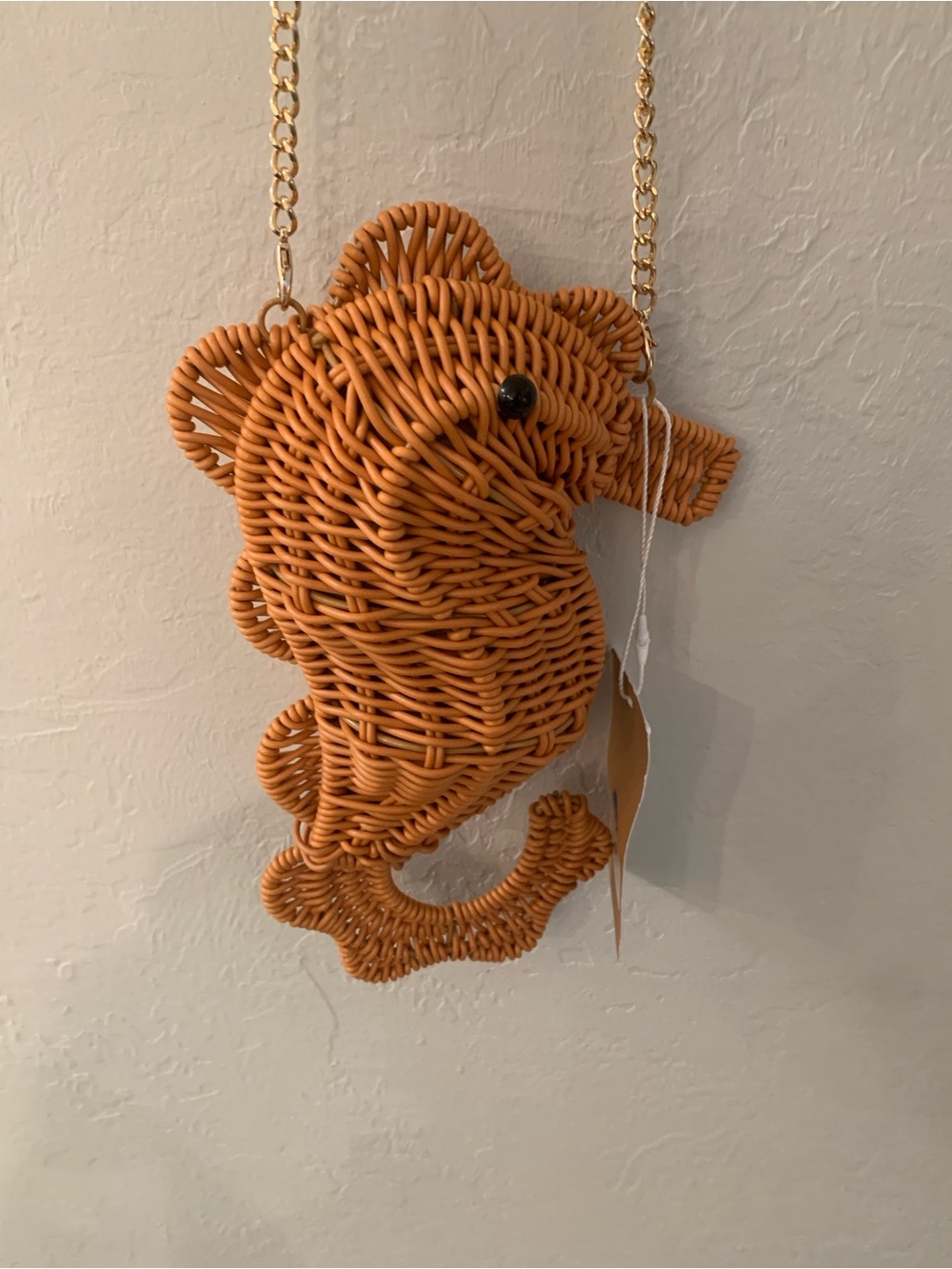 Tommy Bahama Woven Seahorse Crossbody Gold Chain Strap Magnetic Closure NWT - Picture 4 of 6
